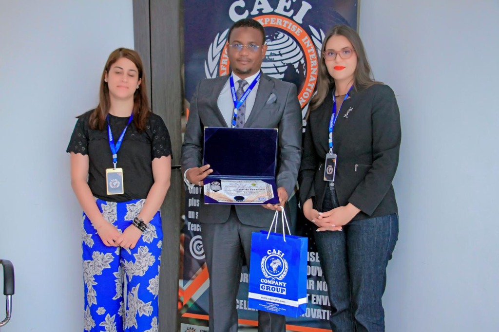 Remise de certificat M. N'Gori