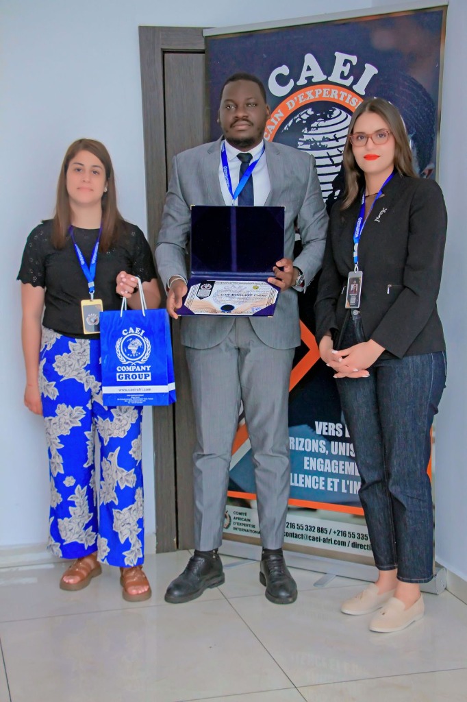 Remise de certificat participant LCB/FT
