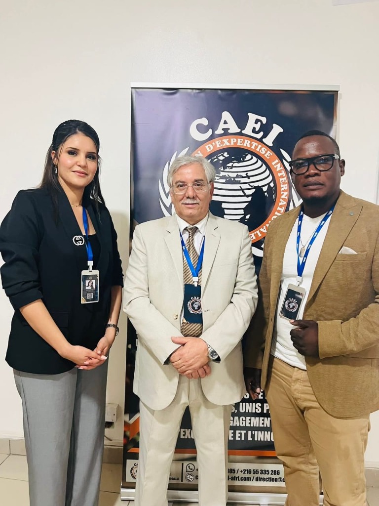 Délégation et Formateurs Experts CAEI Abidjan